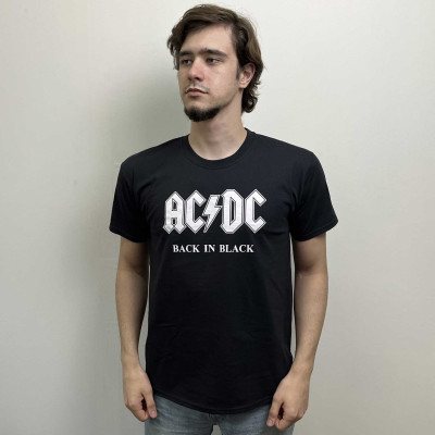 Футболка AC/DC - Back In Black (Gildan) чорна